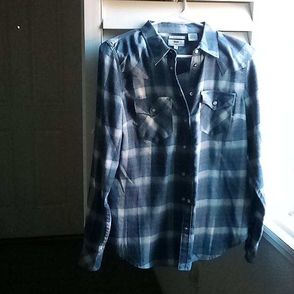 Levi's Tops - Levi's